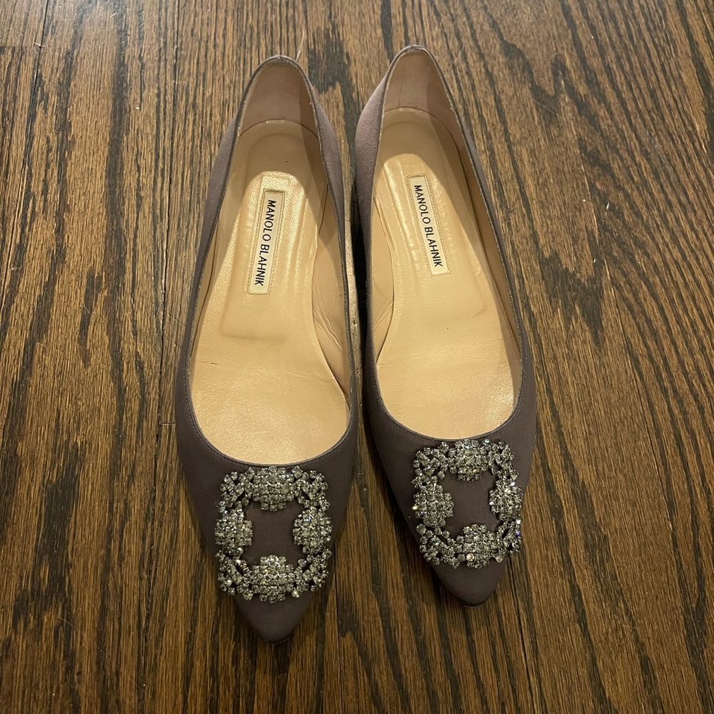 Manolo Blahnik Grey size 38.5